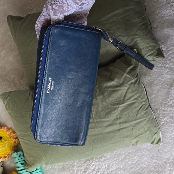 Coach Whipstitch POPPY OPTIC DENIM Tote EUC and Double zip wallet and more!! - Picture 14 of 17